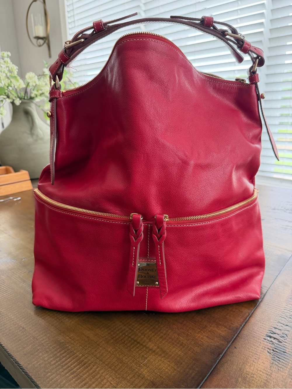 Dooney & Bourke Red Leather Shoulder Bag- 90’s chic - Picture 2 of 7